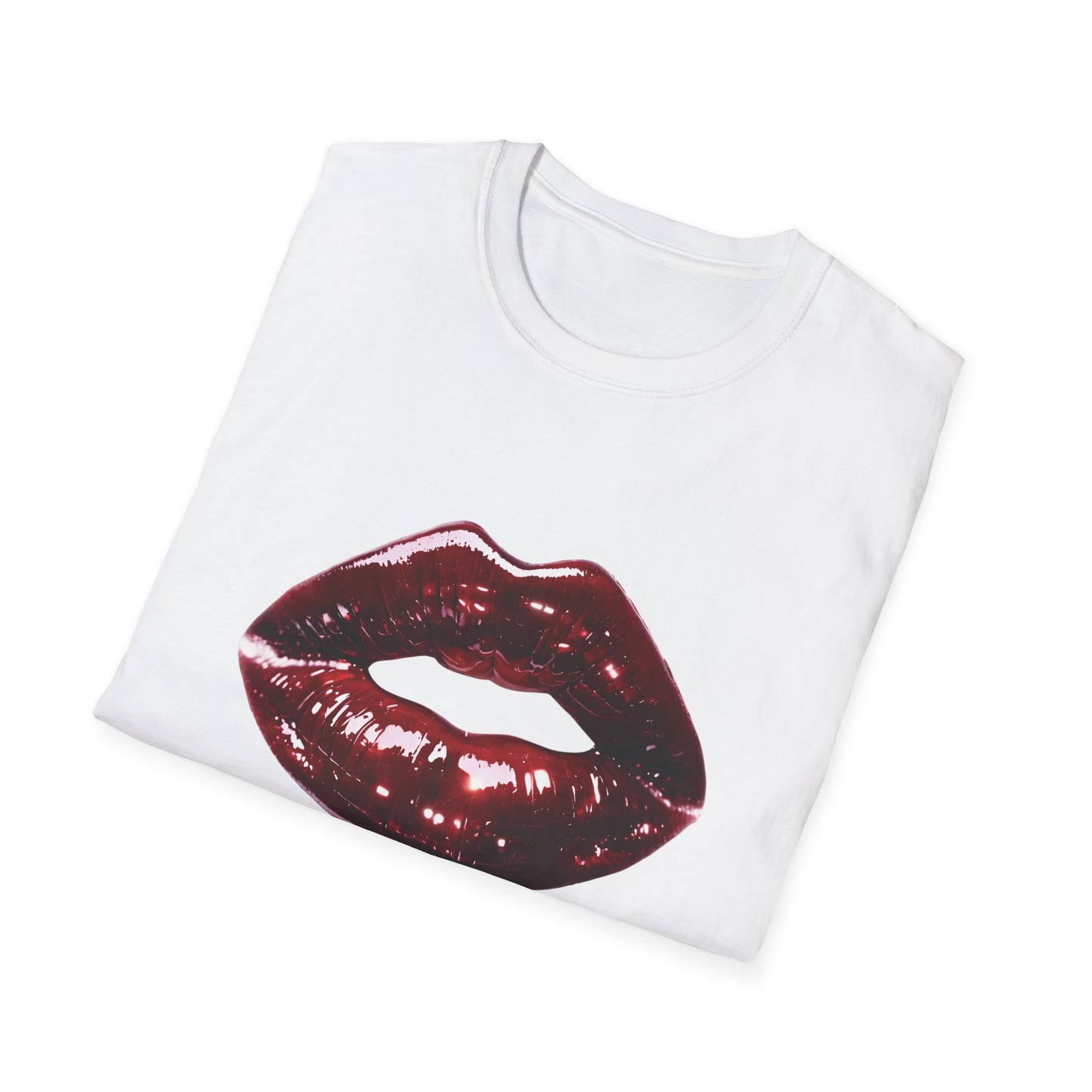 Glamour Kiss Tee